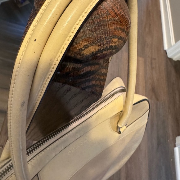 Vintage Prada Vitello Drive Bowler Bag. Classic and chic! - Picture 12 of 14